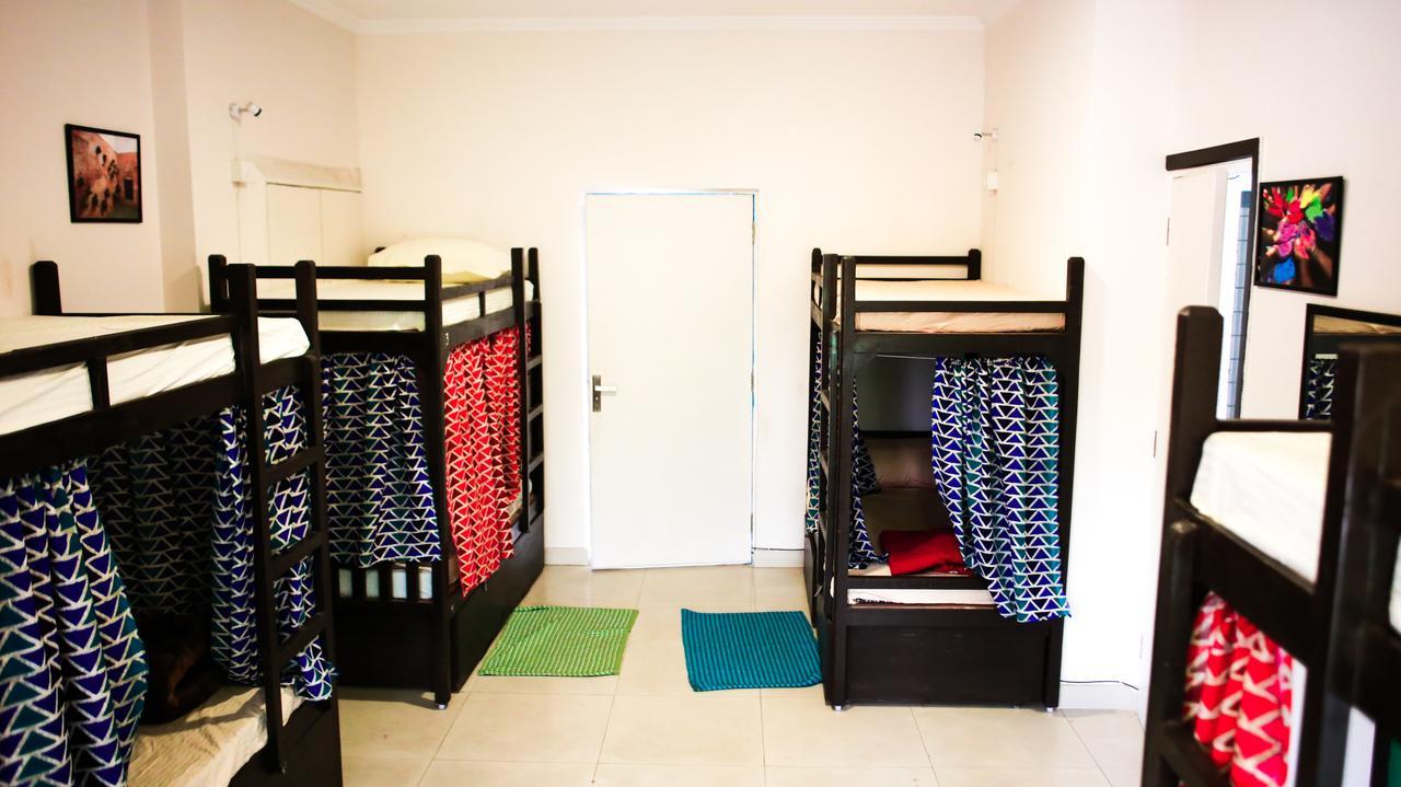 Roots Hostel New Delhi Extérieur photo